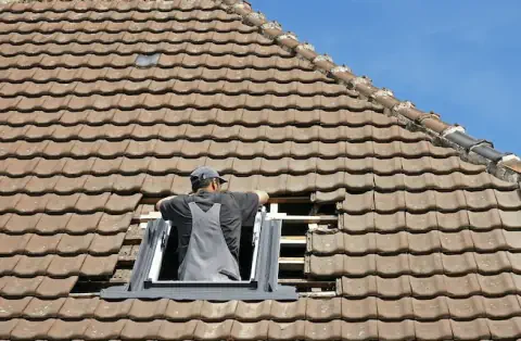 Pose de velux - Montceaux-lès-Meaux
